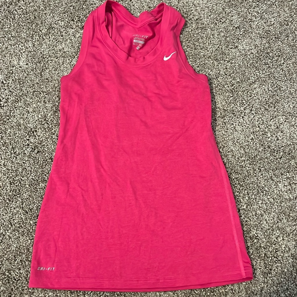 Women’s Nike sleeveless tank top